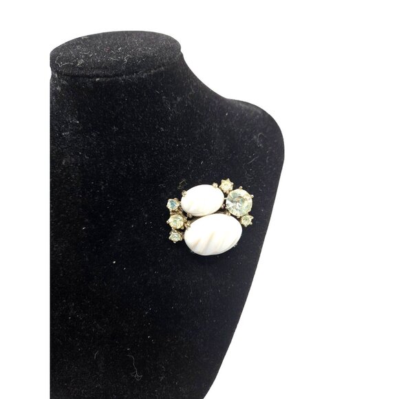 1930s Vintage Rare Reinad Signed Milk Glass Faceted Rhinestone Brooch 1.5" - Picture 1 of 8